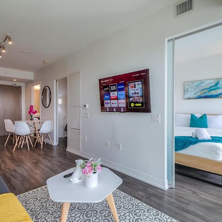 Panorama Suites Downtown Торонто Екстериор снимка