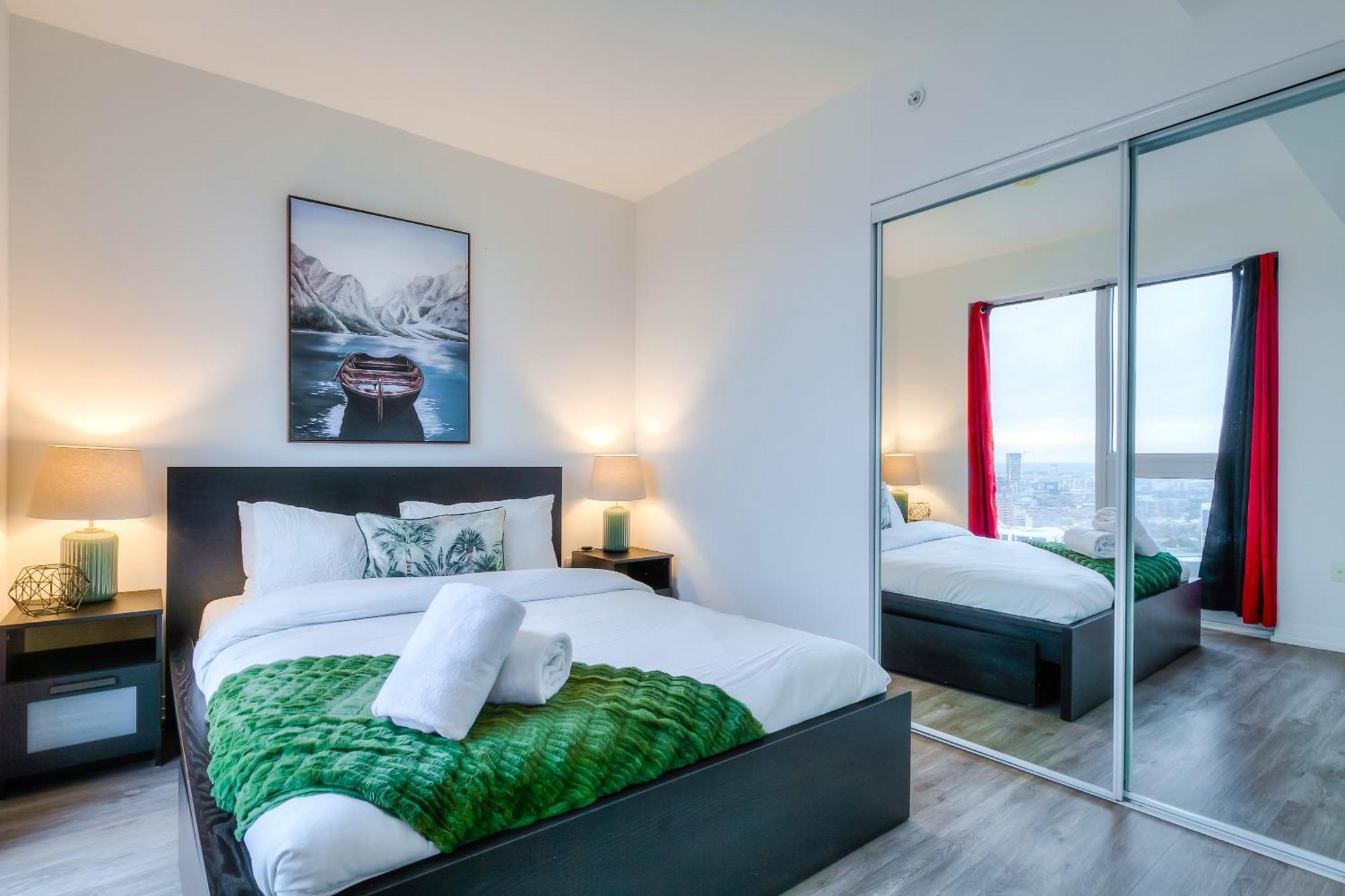 Panorama Suites Downtown Торонто Екстериор снимка